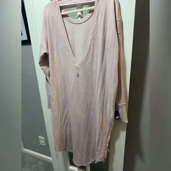 ⭐️SOLD⭐️NWT Free People Movement Long Game Tunic Layer - Picture 15 of 15